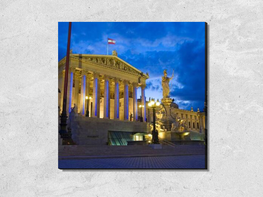 Здание парламента в Вене